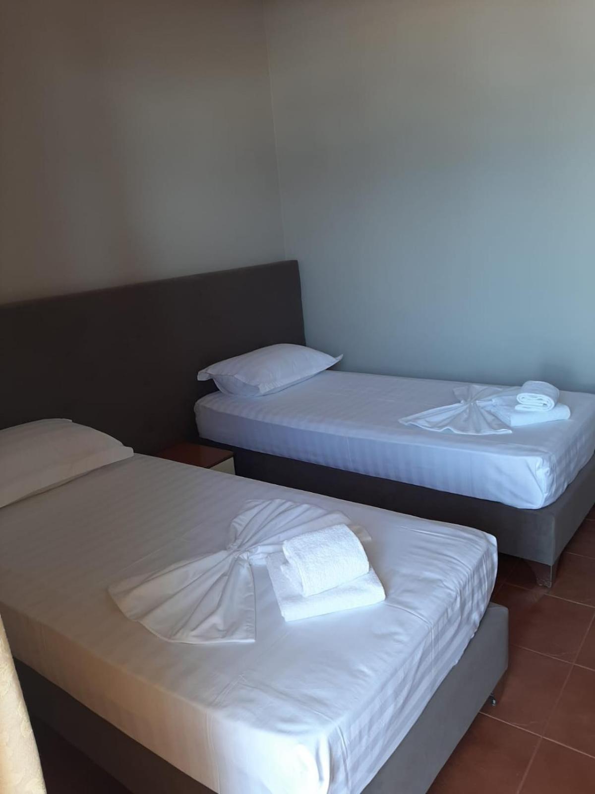Palmanova Beach Mardok Vlorë Kamer foto