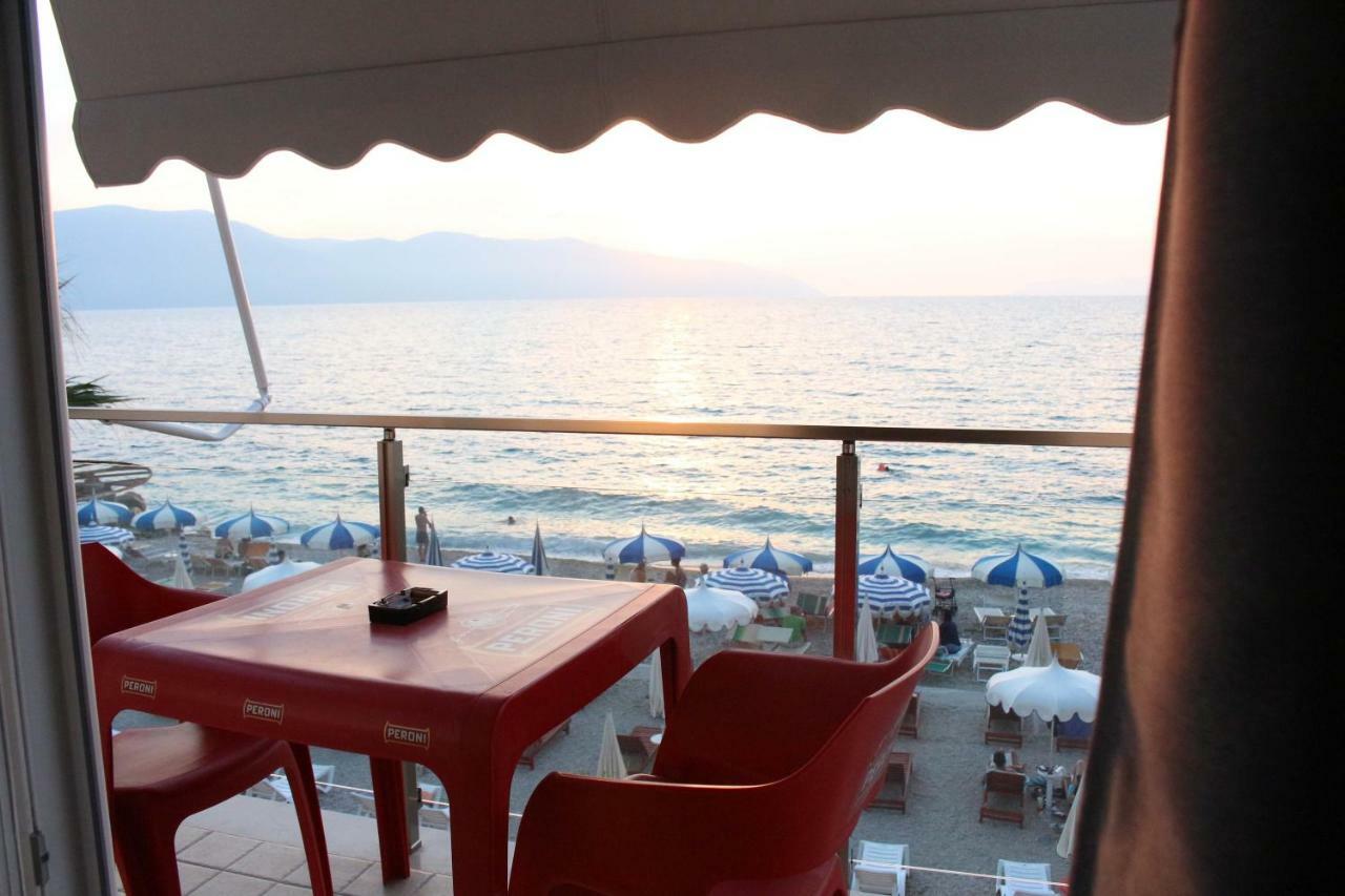 Palmanova Beach Mardok Vlorë Buitenkant foto